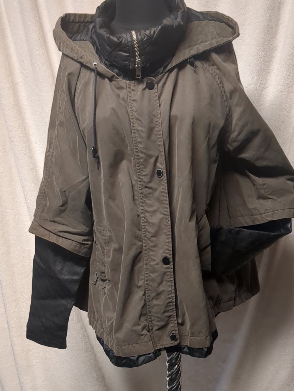 Simons Olive Green Hooded Utility Jacket with Quilted Black Lining